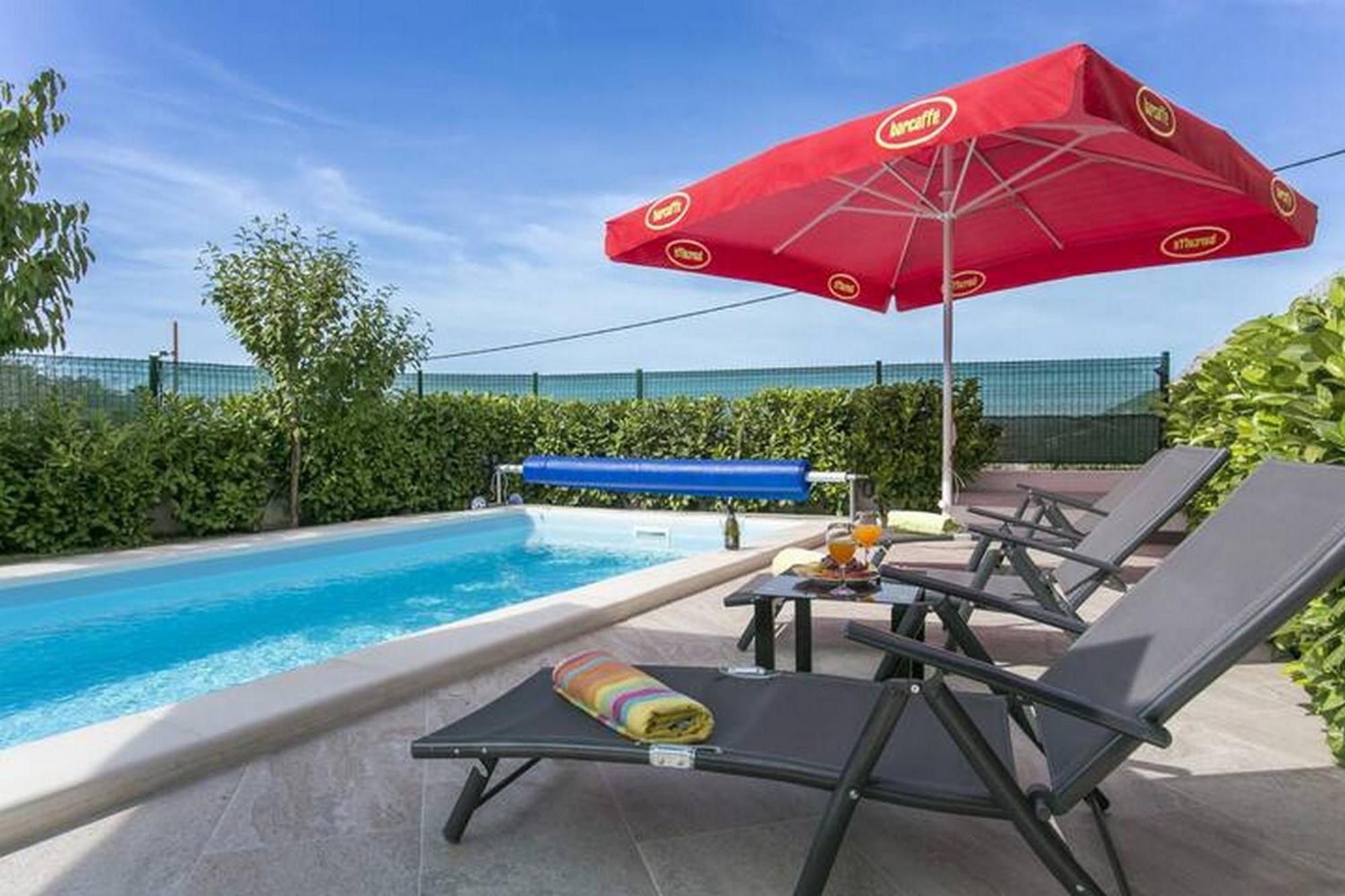 Holiday Home Mons Aureus Gornje Sitno Exteriér fotografie